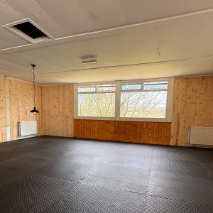 cabin room
