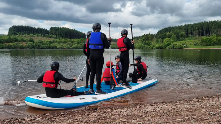 group on giant sup